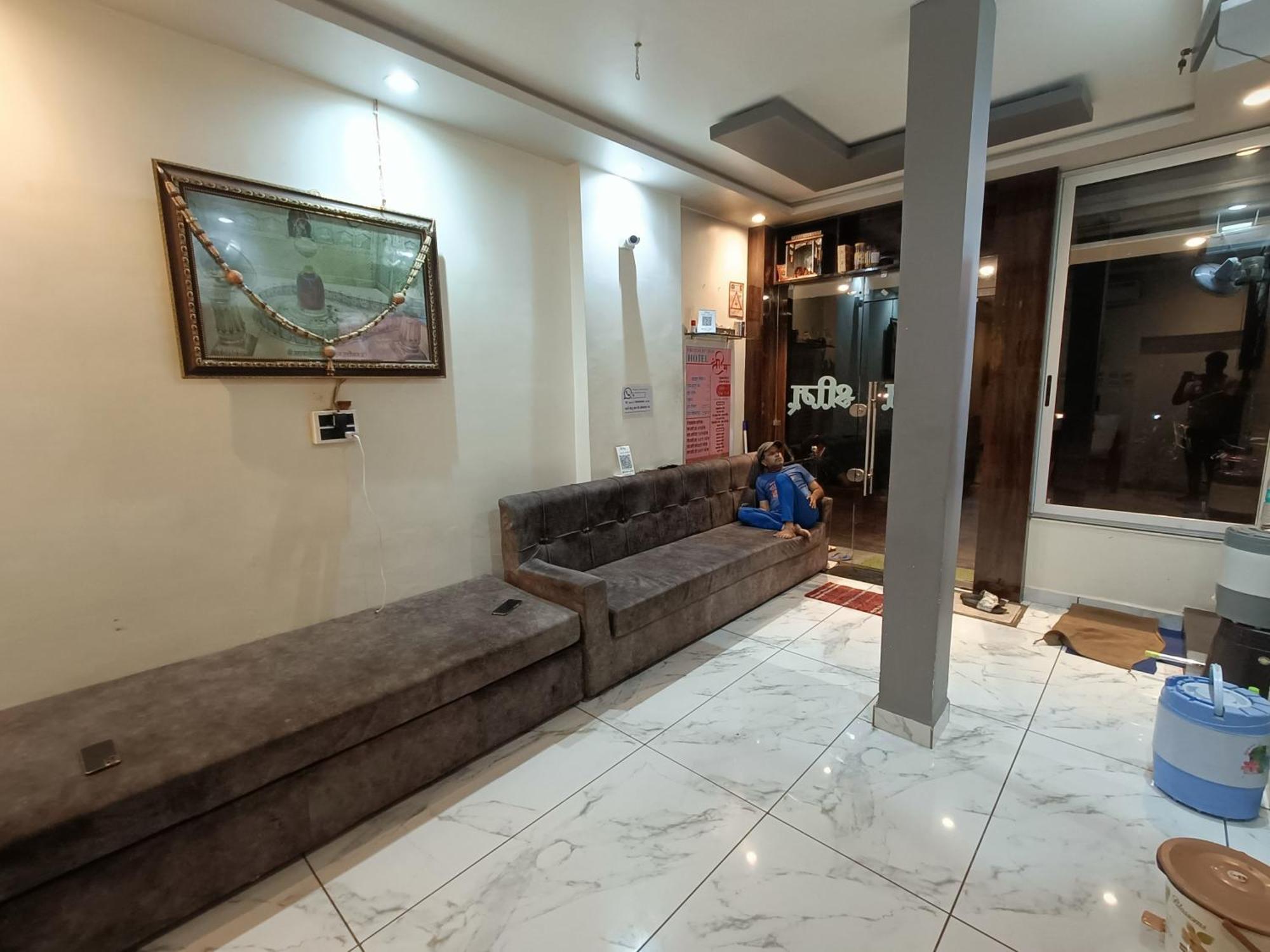 Hotel Shreem Ujjain Dış mekan fotoğraf