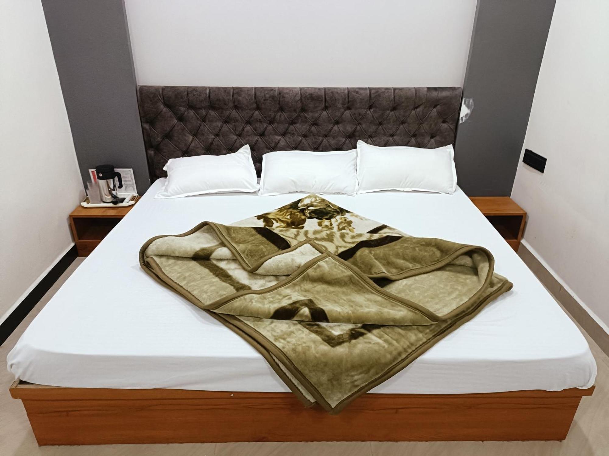 Hotel Shreem Ujjain Dış mekan fotoğraf