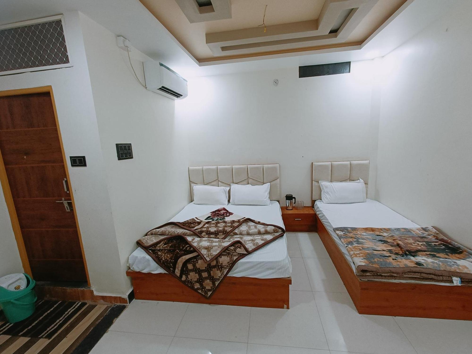 Hotel Shreem Ujjain Dış mekan fotoğraf